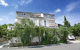 Foissner Apartments
